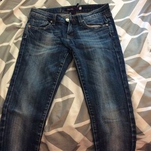 Vigoss distressed jeans